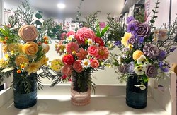 🌸 Vase Arrangements: 🌸 Med Vase Arrangement 🌸
