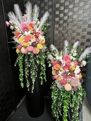 🌸 Forever Florals 🌸: 🌹COLOURFUL CASCADE WITH PINK SWEET PEAS – FLORAL DISPLAY HIRE🌹